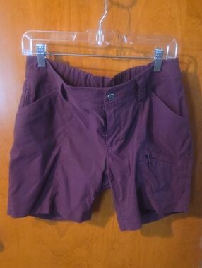 Duluth Trading Co Women's Cargo Shorts in Deep Plum